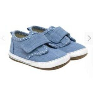 Brand New Robeez First Kicks Baby Sneakers